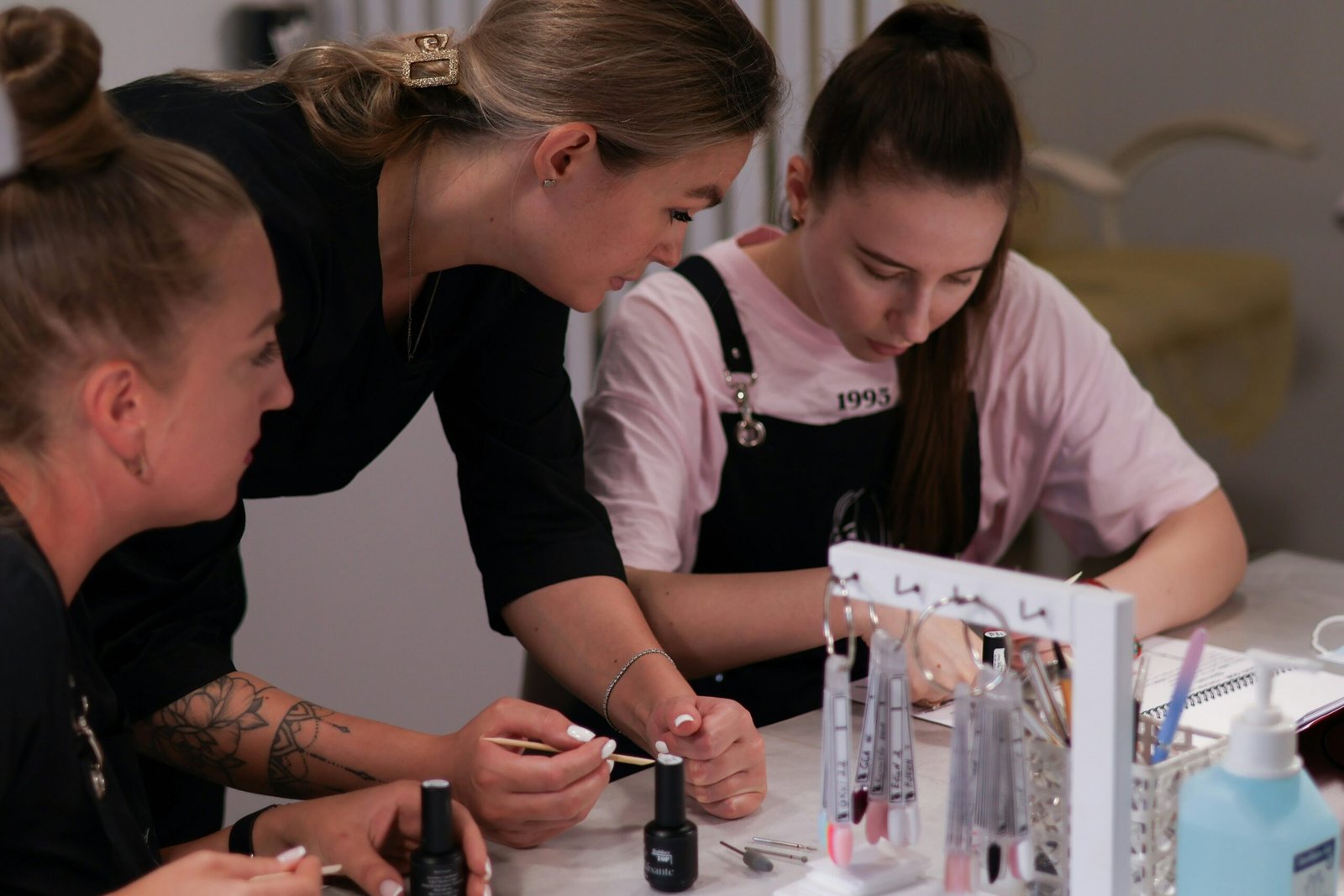 Private nail studio in Lurnea – Luxe By Her